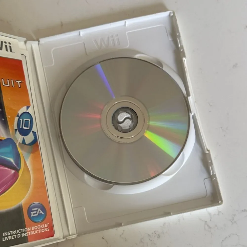 Trivial Pursuit: Bet You Know It for Wii - Multicolor